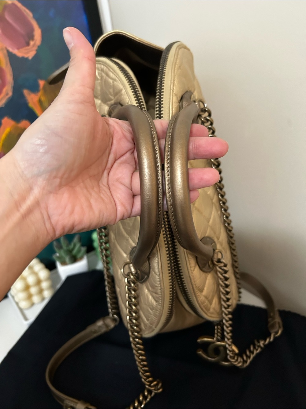 CHANEL Metallic Gold Bag - Picture 7 of 14